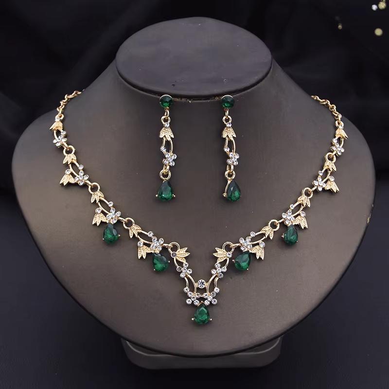 1 Set Of Fashionable Copper Inlaid Claw Chain Necklace, Earrings, Zircon Set, Women's Wedding Banquet Party Daily Necessities
