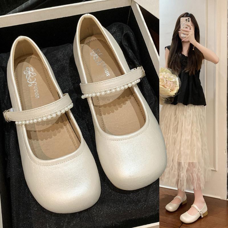 Flat bottom light mouth low heel Mary Jane single shoes women's 2025 summer new French beautiful pearl with skirt small leather shoes