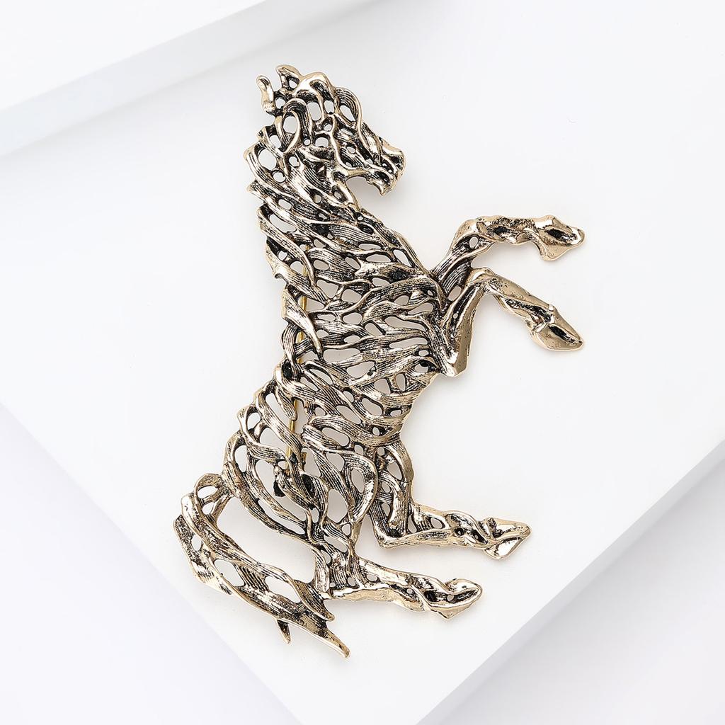 Nuevo broche animal de caballo hueco estilo bosque personalizado