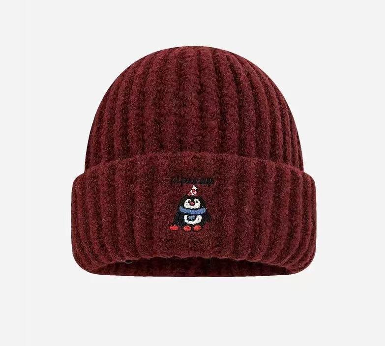 Hat Female winter knitted hat Big head circumference Cute penguin wool hat Show a small face Cold-proof warm windproof cold hat Versatile