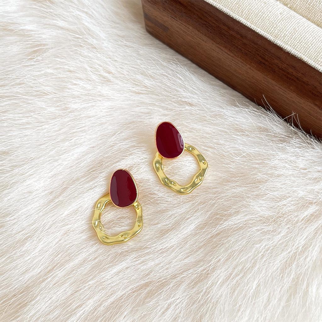 French Vintage Red Geometric Earrings: Retro Style, High-End Luxury Drip Glaze, Unique Niche Design