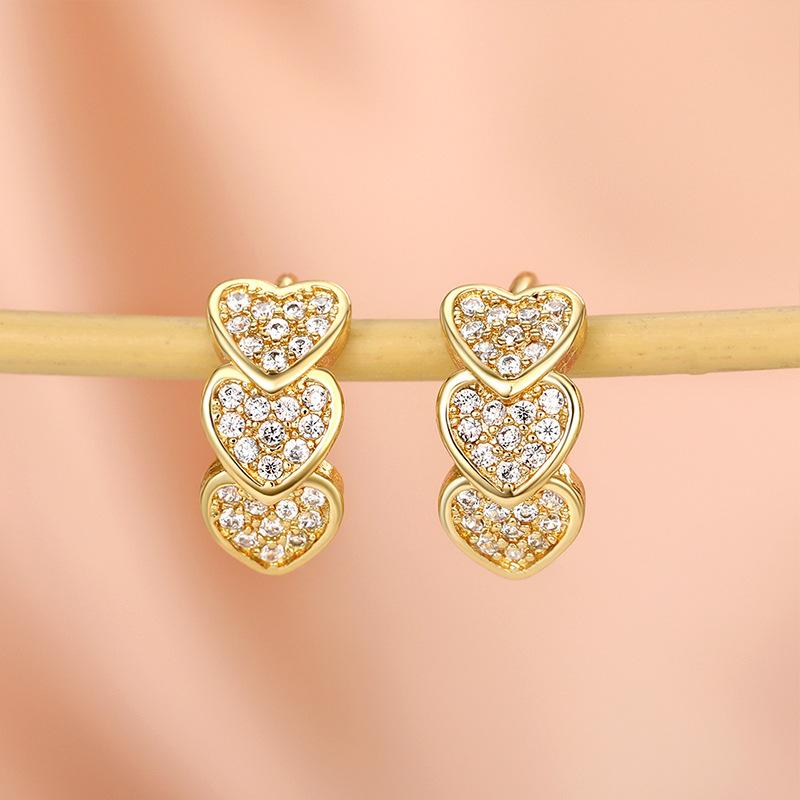 Exaggerated Personalized Earrings, Korean Temperament Zircon Love Earrings, Circle Temperament Heart-Shaped Ear Jewelry