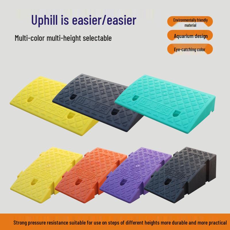 Plastic Car Ramp: Triangular Slope Pad for Curb and Road Edge