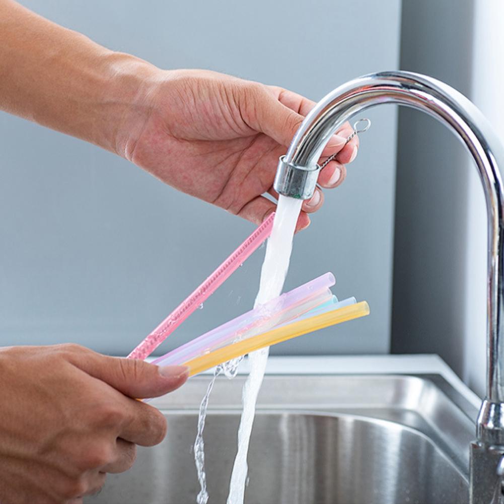 6pcs Portable Reusable Environmentally Friendly Silicone Drinking Straw with Cleaning Brush Set