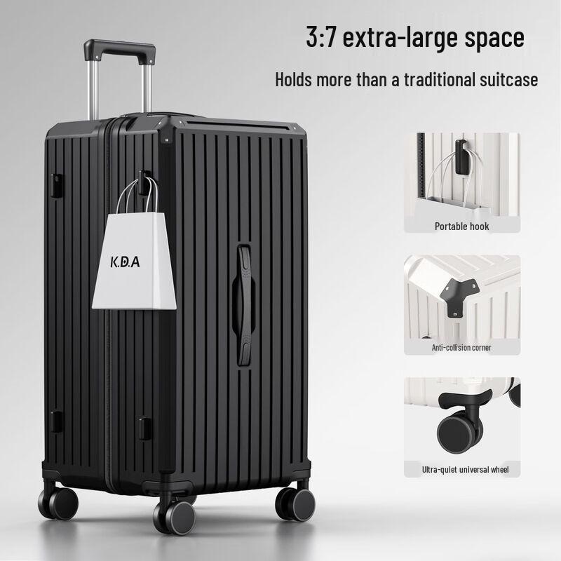 Yilan Large Capacity Spinner Luggage