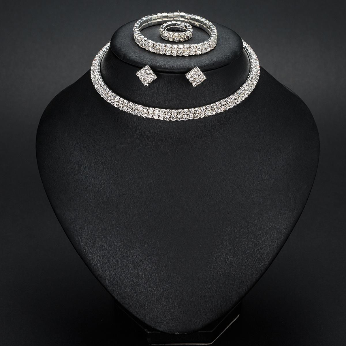 

Классическое ожерелье-чокер со стразами, серьги и браслет, свадебные комплекты украшений, свадебные аксессуары