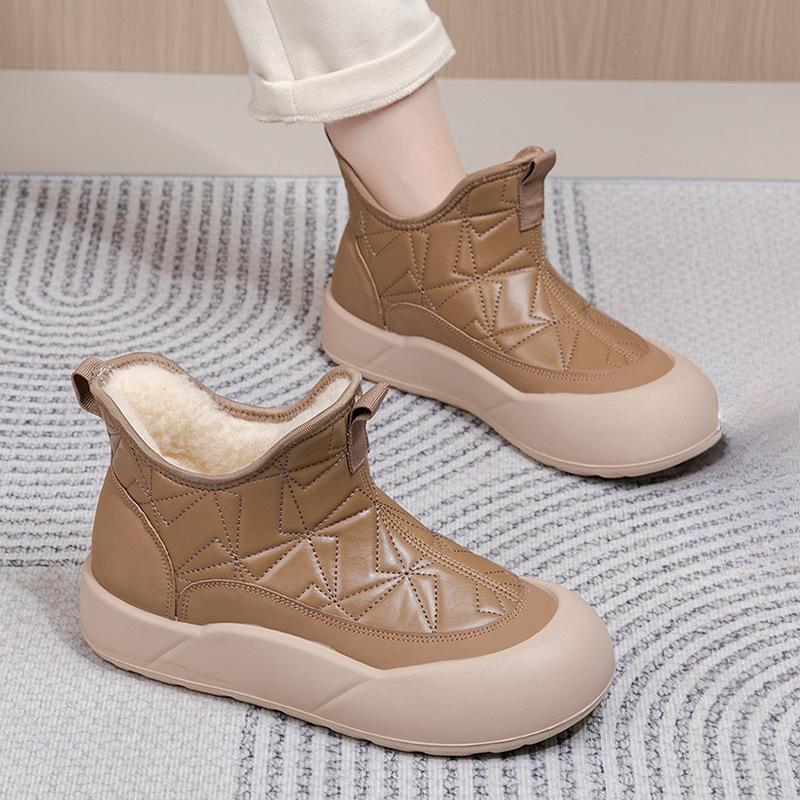 Winter Women's Cotton Boots Casual Slip-On Snow Boots with Fleece Lining and Anti-Slip Design