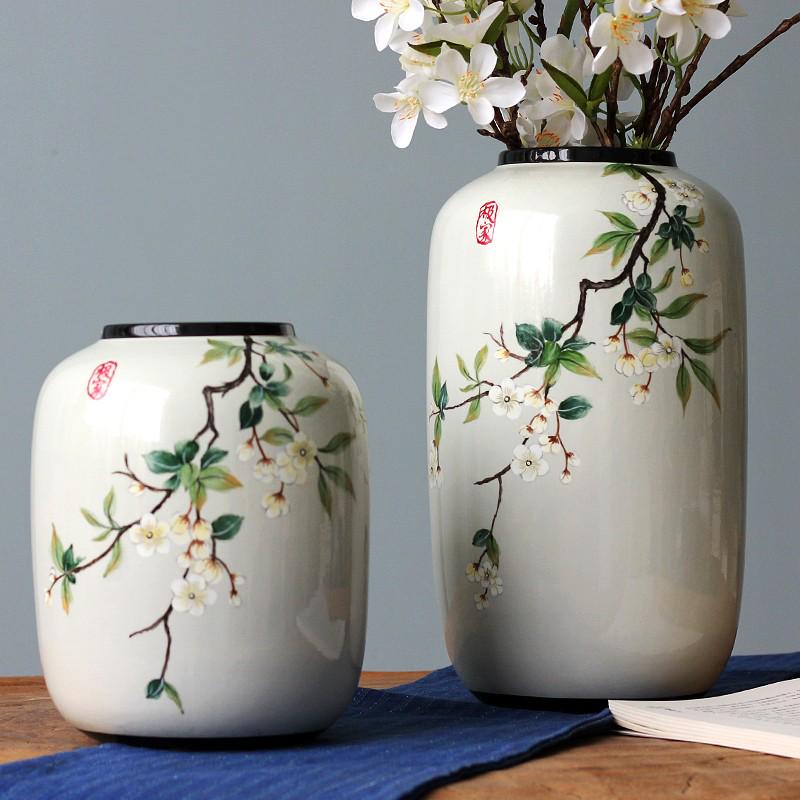 Round Chinese Ceramic Vase: Floral Art for Living Room & Hallway Decor, Ideal for Hydroponics & Silk Flowers