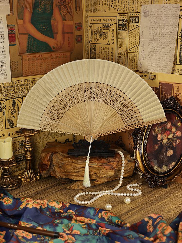Chinese Ancient Style Folding Fan Bamboo Fan Bone Red Green Beige Folding Dance Fans in Summer