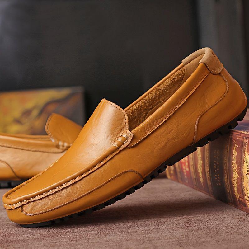 Fashion Genuine Leather Shoes Men Loafers Flat Casual Driving Shoes Brand Male Footwear Black Yellow Blue Soft