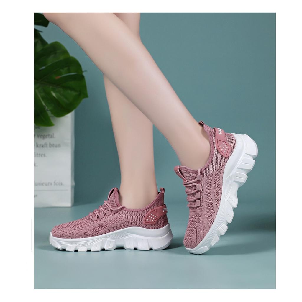 Women's Shoes Summer New Sports Shoes Breathable Running Shoes Thick Sole Wear-resistant Single Shoe Comfortable Versatile Casual Shoes