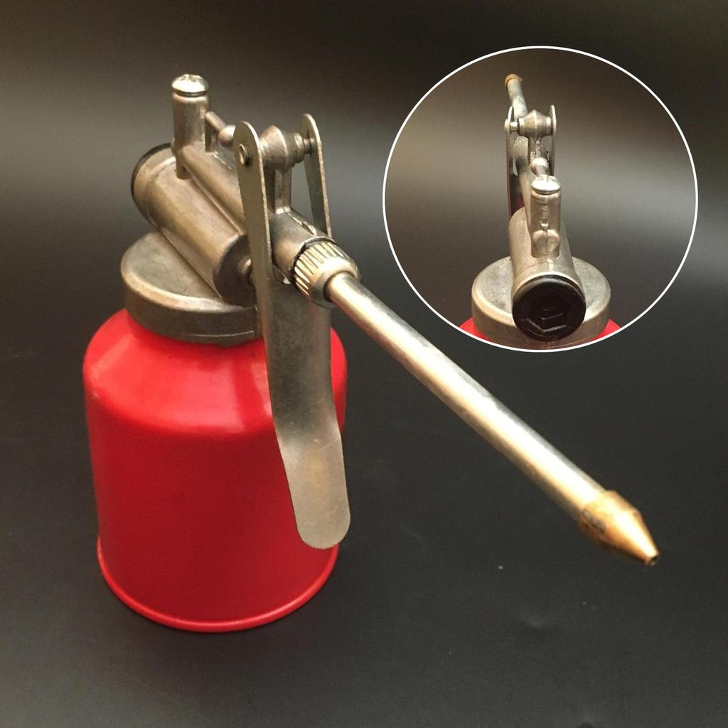 250ml High Pressure Hand Pump Oiler Lubrication Oil Can Bottle  with Long Nozzle Oil Pot Spray Lubrication Oil Can Bottle