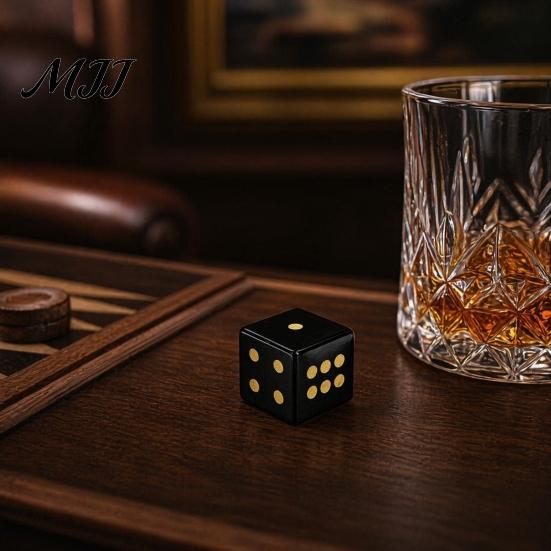 Tabletop Game Dice Natural Hand Carved Stone Dice, Mini Healing Faux Crystal Casual Night 6-Sided Golden Dots for Board Game, Casino Polished