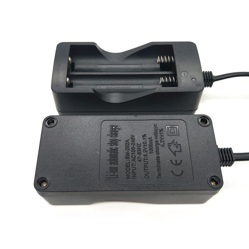 1Pc 18650 Lithium Battery Charger With Intelligent Dual Charging