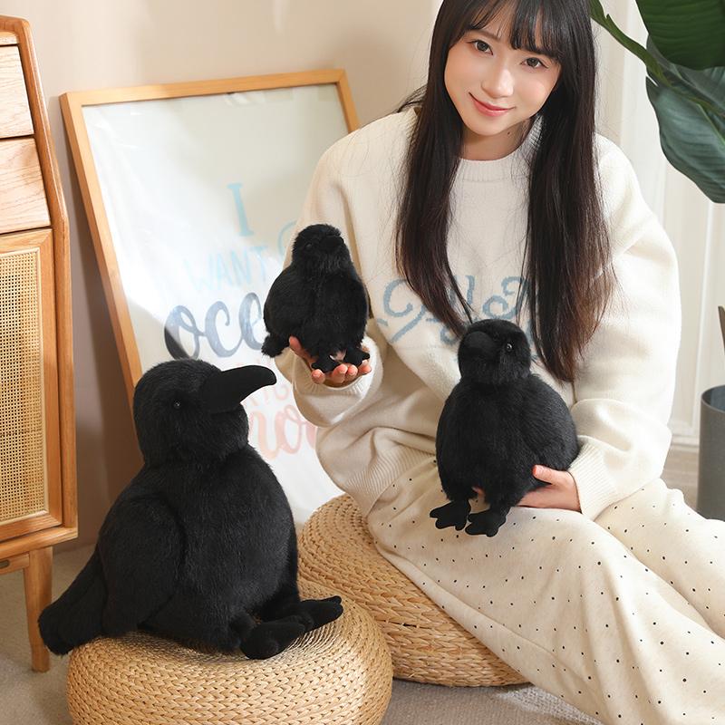 Peluche Corvo Nero Realistico 15-35cm Morbido Comodo Alta Qualità Bambola Corvo Fatta a Mano Decorazione Stanza Super Cool Bel Regalo
