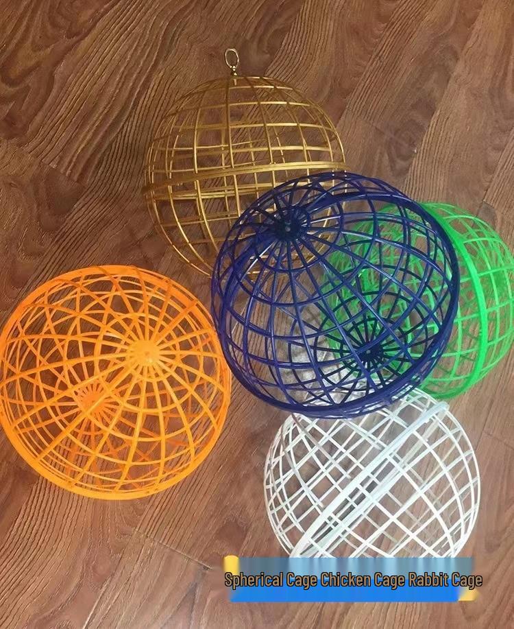 Portable Round Chicken Coop: Outdoor Rolling Foraging Cage for Free-Range Chickens