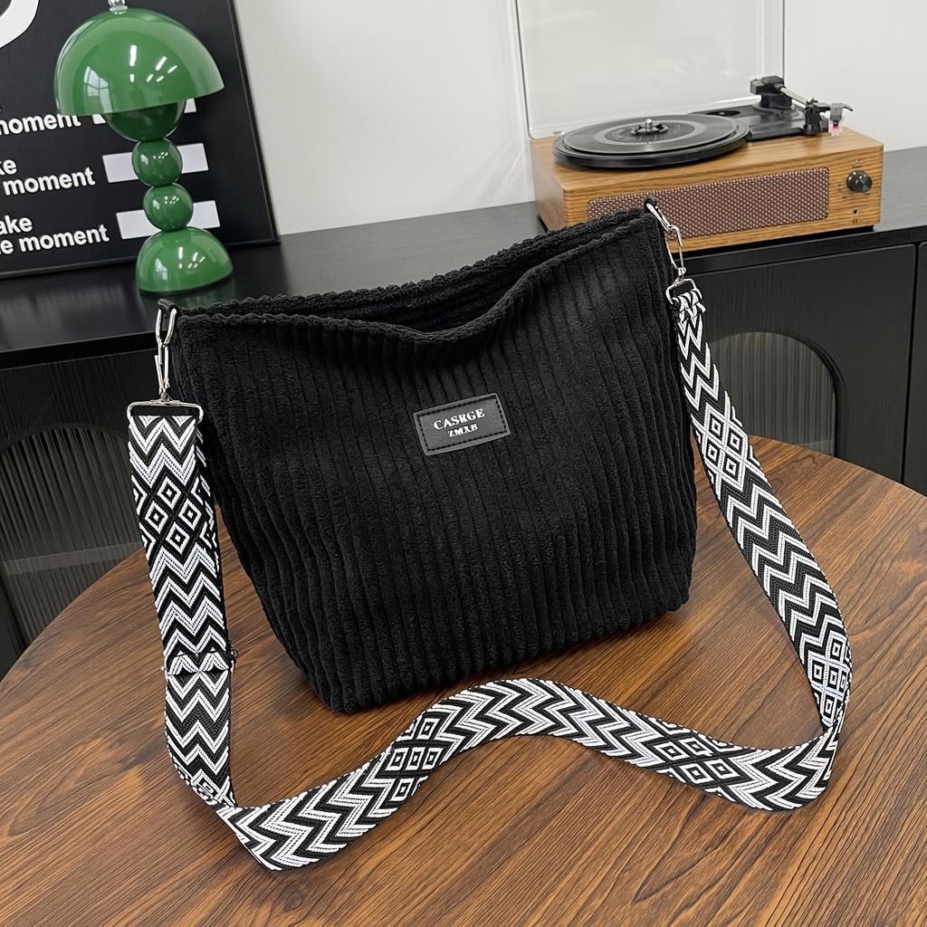 New Large Capacity Women's Shoulder Bag Solid Color Shoulder Bag Versatile Tote Commuter Bag Corduroy Bag for Women