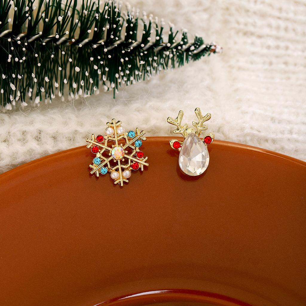 Christmas Dream Colorful Snowflake Elk Diamond Earrings, Light Luxury High Sense Asymmetrical Personality Sweet Stud Earrings