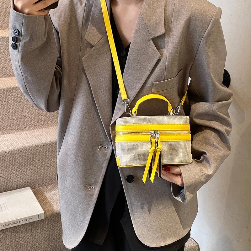 New niche design box, small square bag, storage bag, contrasting colors, trendy fashion, portable shoulder messenger bag, women