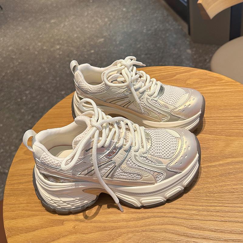 Chaussures de papa à semelles épaisses pour femmes, nouvelles chaussures de sport décontractées légères en maille respirante rétro pour la rue, tendance