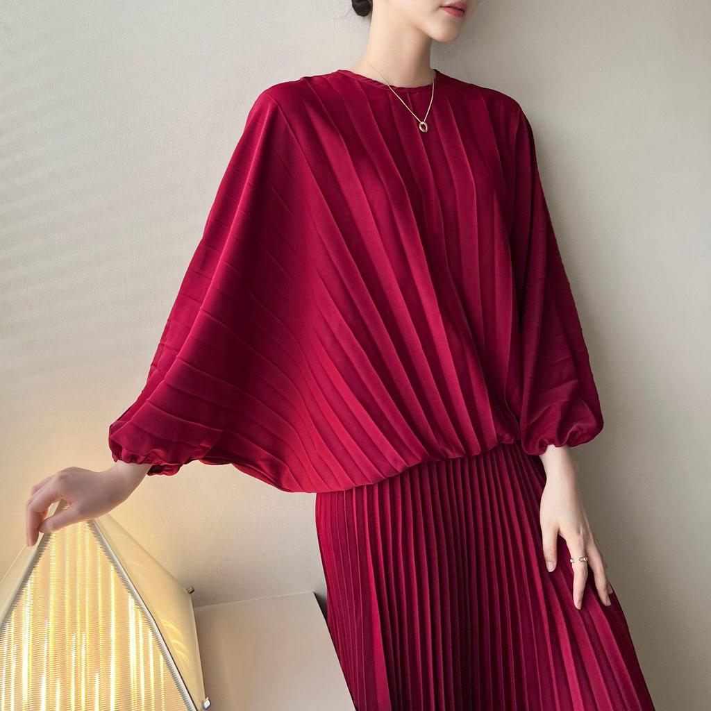 High-End 2026 Pleated Plus Size Loose Shirt - Versatile for Autumn and Spring Lazy Casual Style