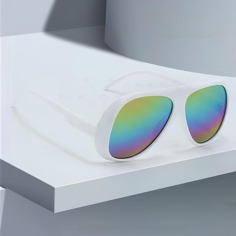 New Fashionable Sunglasses for Women Minimalist Design Elegant Accessories UV Protection Trendy Glasses