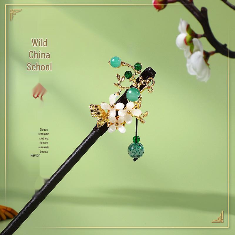 Vintage-Style Ebony Imitation Hairpin with Tassels and Wooden Step-Shaking Design for Hanfu and Ancient Costume Accessories