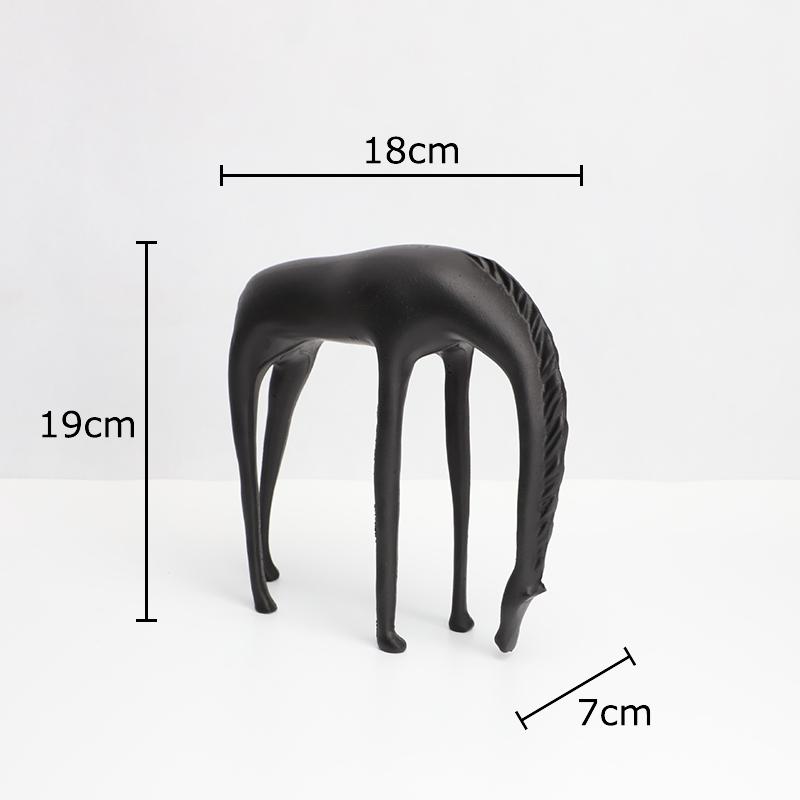 Creative Long Necked Horse Statue Desk Decoration Minimalist Horse Sculpture Metal Crafts Ornaments Room Aesthetic Decor