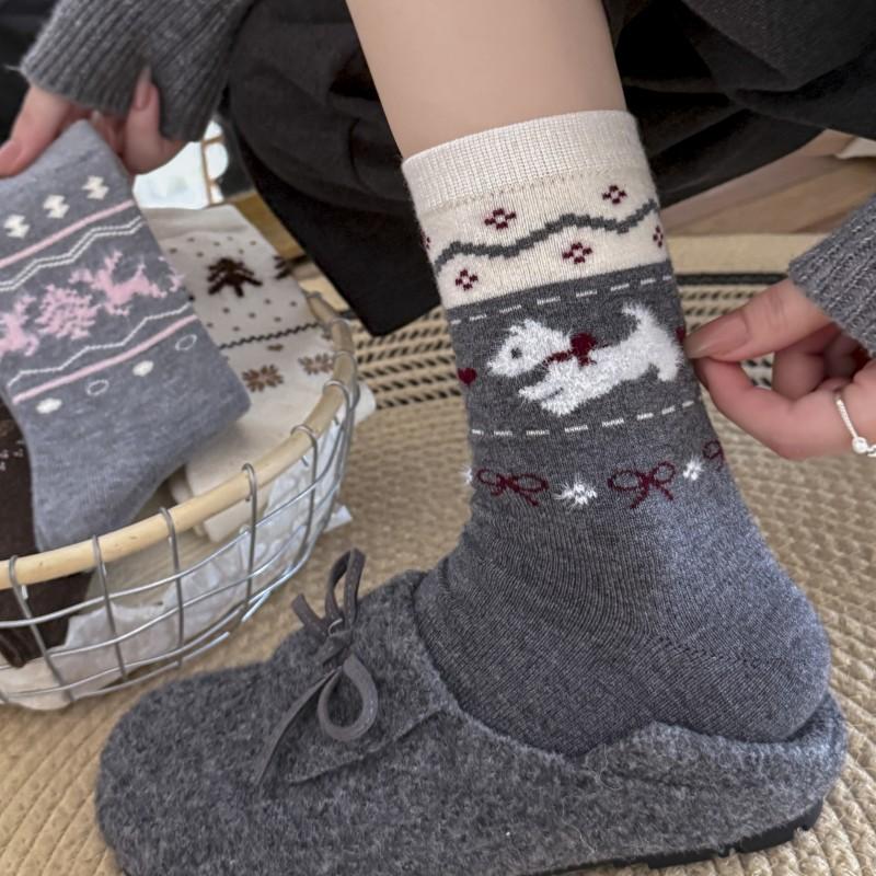 Wool Socks for Autumn and Winter, Three-dimensional Jacquard Warm Mid-calf Women's Socks, Retro Warm Thickened Socks