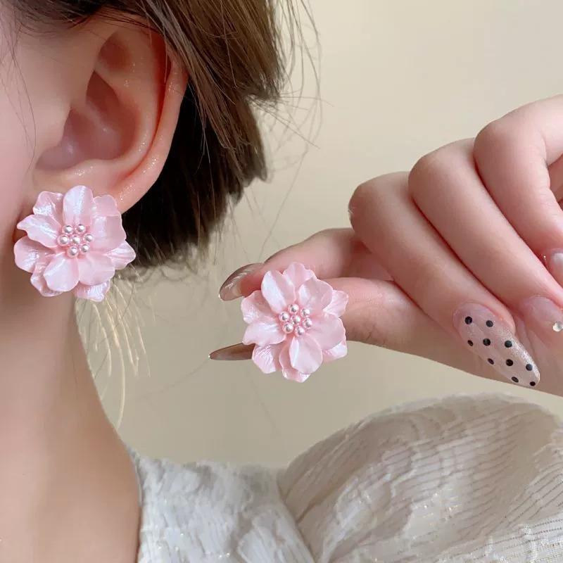 1pair Acrylic White Camellia Flowers Stud Earrings for Women Fashion Temperament  Earring Party Wedding Jewelry Wholesale