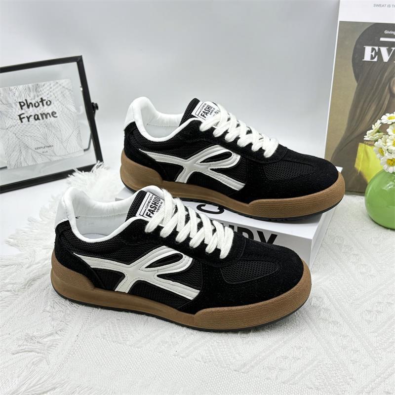 Angola red and white shoes German training shoes 2025 spring and autumn new retro versatile casual breathable mesh board shoes women