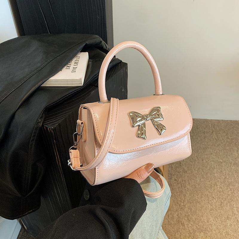 Bow Fashion Handbag 2025 Spring New Versatile Ins Shoulder Messenger Bag Foreign Style Gentle Small Square Bag