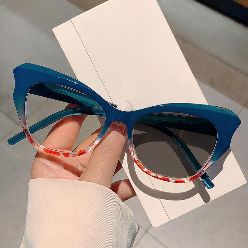 Vintage Large Frame Photochromic Reading Glasses Women's Fashion Cat Eye Gradient Color Anti Blue Light Far Sight Sun Glasses