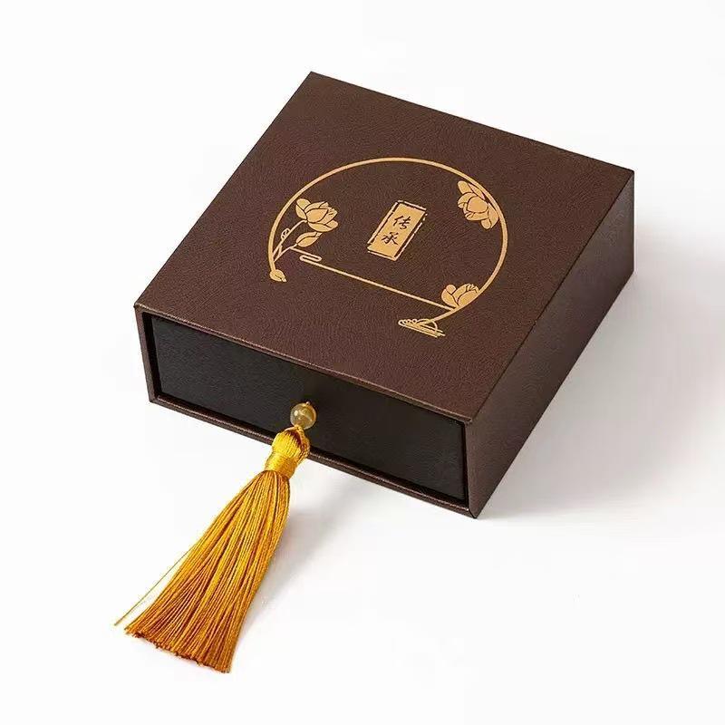 Elegant Gift Box Collection