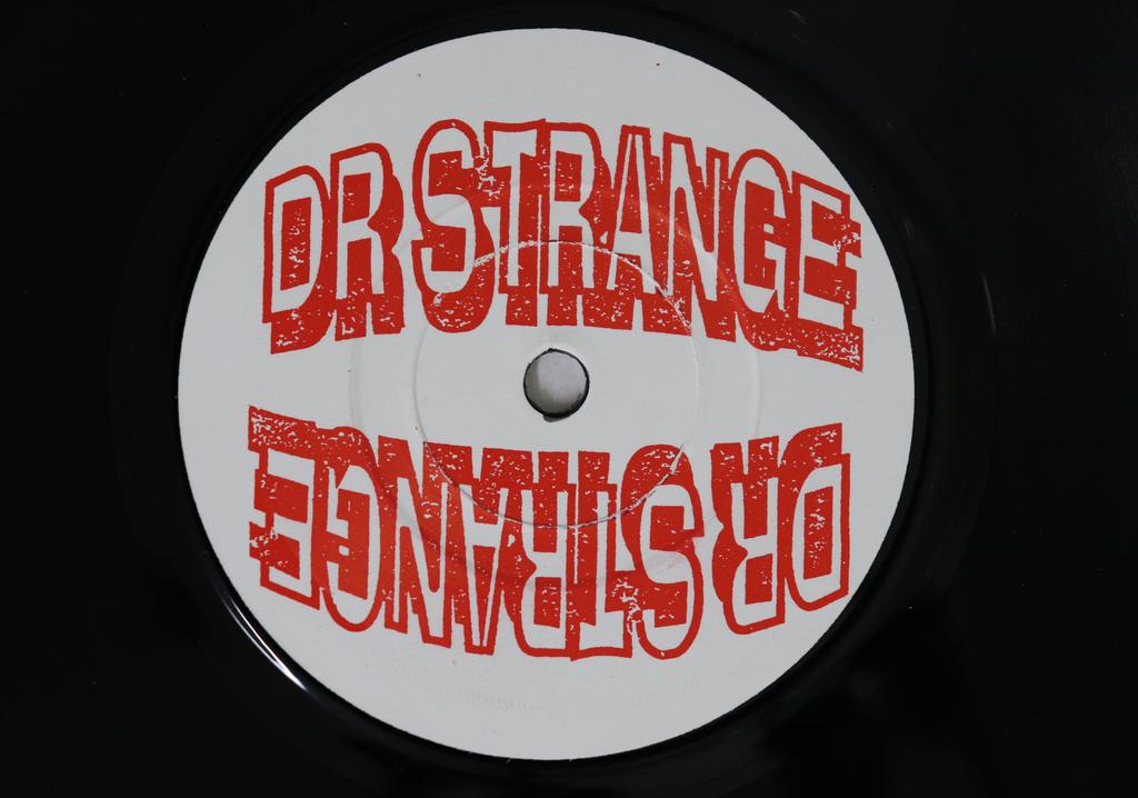 7inch Record DOCTOR STRANGE  Ricochet  Whats The Matter With J MOO1 MARTIAN 1996 UK Rock Used