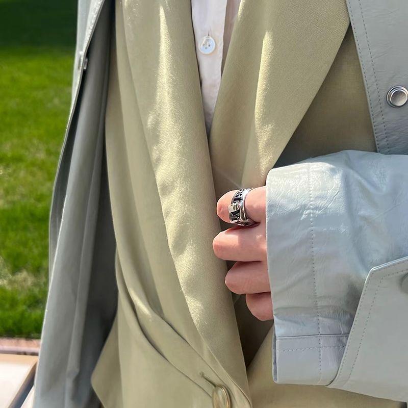 Gürtelschnallenring Nischendesign Klassisches LOGO Schwarz gefärbtes Metall Retro-Trend Punk Paar Hip-Hop-Stil Ins