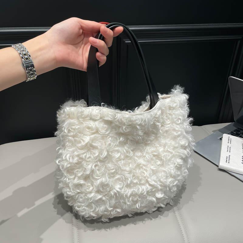 Simple Soft Plush Shoulder Bags for Women Versatile Solid Color Ladies Winter Furry Bag Lightweight Female Handbag Casual Tote