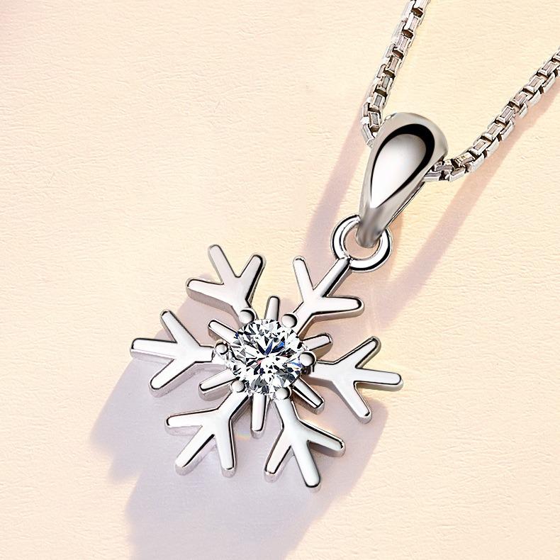 Elegante Damen Schneeflocken Anhänger Halskette - Leichtes Luxusdesign, Weihnachtsgeschenk 2022 Schlüsselbeinkette.