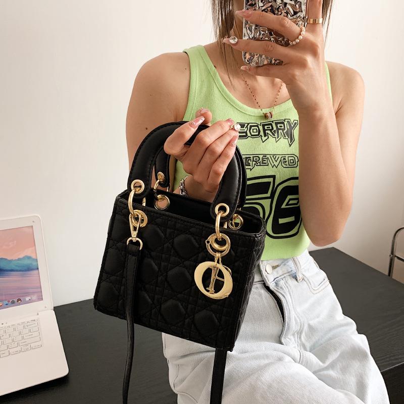 2025 Quilted Diamond Lady Bag: Stylish, Versatile Handbag for Work & Commute