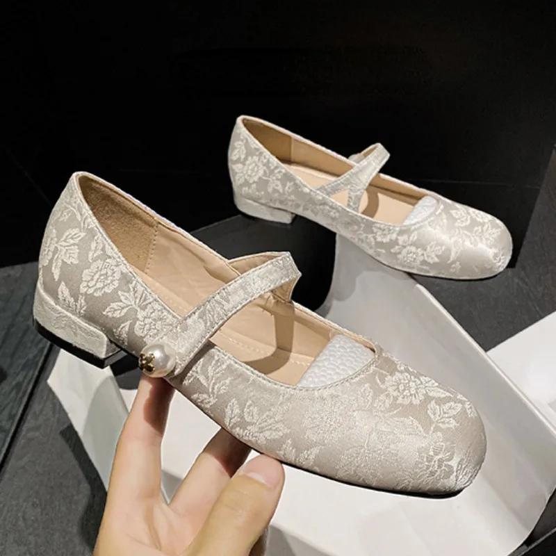 Fashion 2025 spring Women's Outdoor Mary Jane Shoes Chinese Style Square Toe Embroidery Jacquard Designer Walking Shallow Ladies Flats