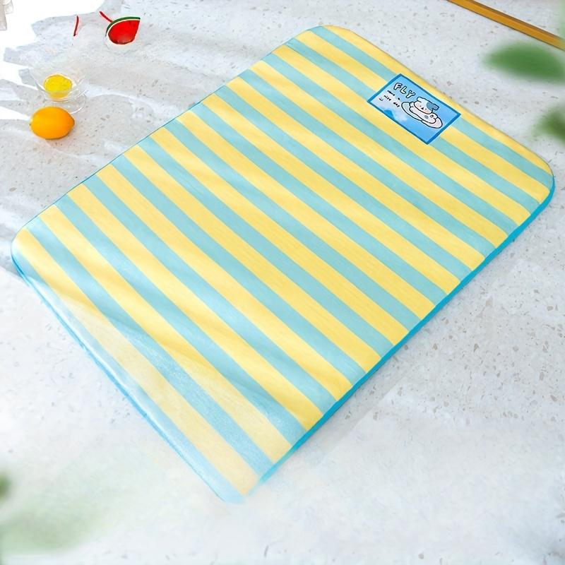 Summer Stripes Dog Bed Cool Breathable Puppy Kitten Sleeping Pad Ice Silk Cooling Pet Mat Washable Cooling Pad Dog Accessories