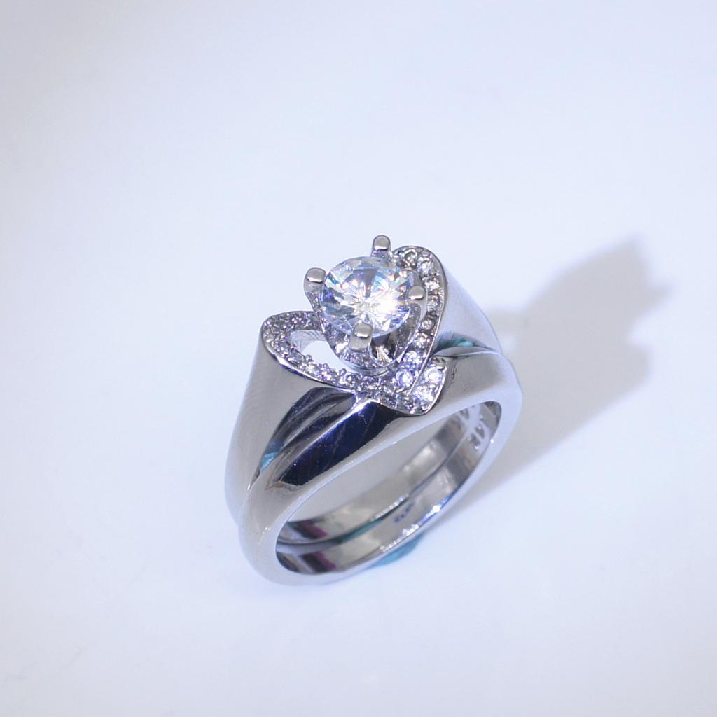 New Creative Heart-shaped Diamond Ring Simulation Female Eurn Fashion Engagement Ring Set Ring