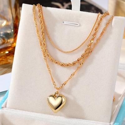 Colar de jantar personalidade suéter conjunto de corrente em forma de coração pingente colar moda charme temperamento conjunto de colar de três peças colar de estudante