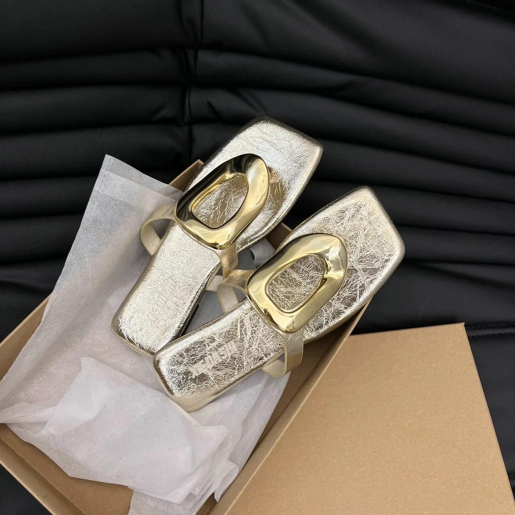 Mode 35-43storlek Stor Storlek Damskor Öppna Tofflor Dam Sommar Kläder Hundra Dubbel Tå Casual Platt Metallspänne Sandaler
