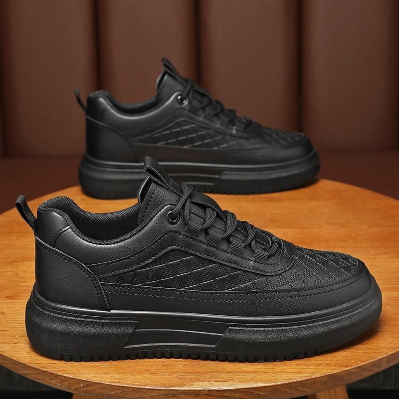 Spring Men's Shoes New Breathable Little White Shoes Men's Trend Versatile Platform Sports Casual Board Shoes Trendy Shoes