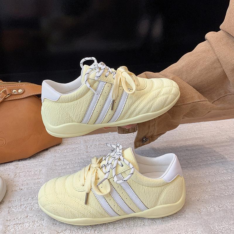 Globalne popularne buty w tym roku, czarne niemieckie buty treningowe dla kobiet 2025 nowe letnie wszechstronne sportowe buty casual dla dzieci