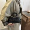 Trend Y2K Retro Rivet Shoulder Bag Spicy Girl Vintage Underarm Bag Pu Leather Handbag Locomotive Bowling Bag