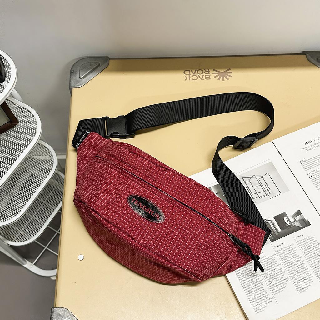Trendy Brand Breast Bag, Men'S Casual Messenger Bag, Sports Mobile Phone Fanny Pack, Women'S Simple And Lightweight Commuter Small Backpack, Tide