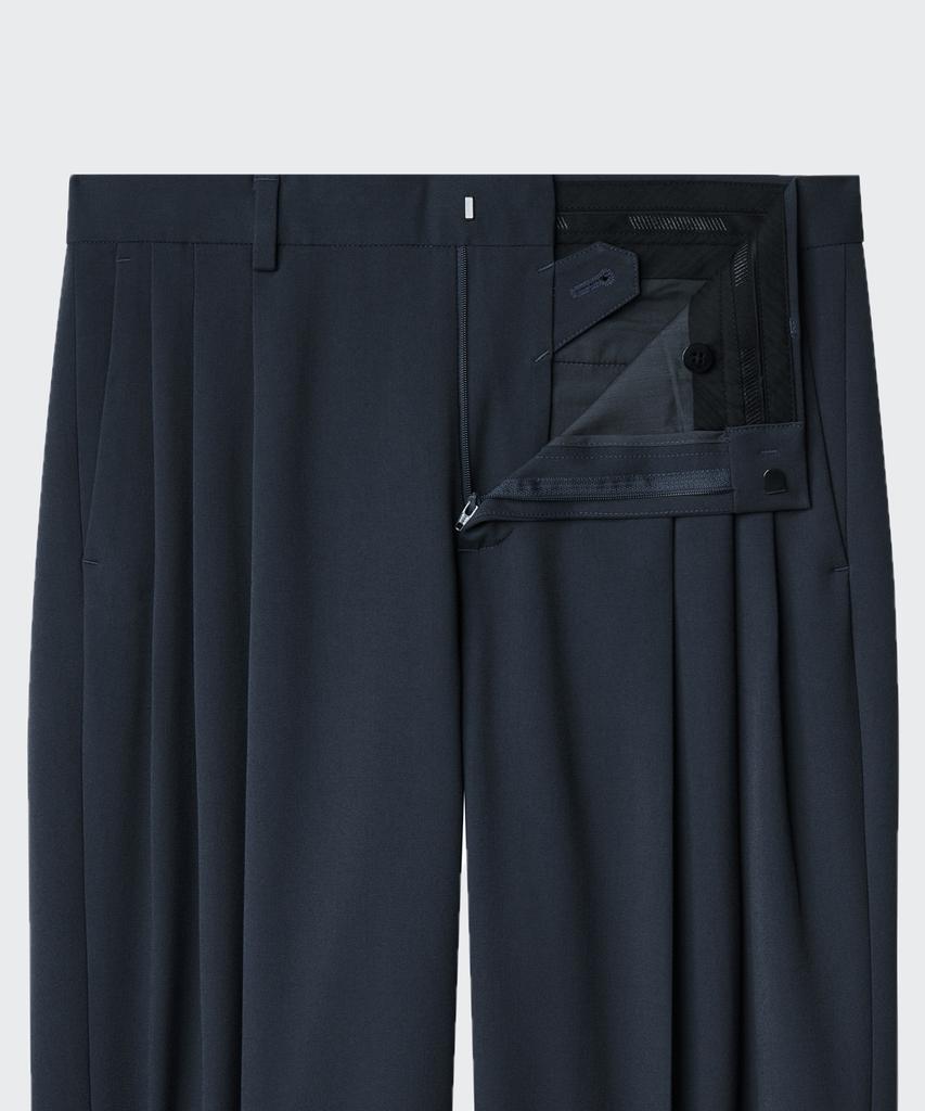 MUSINSA STANDARD Three-Puck Semi-Balloon Slacks [Iron Gray]