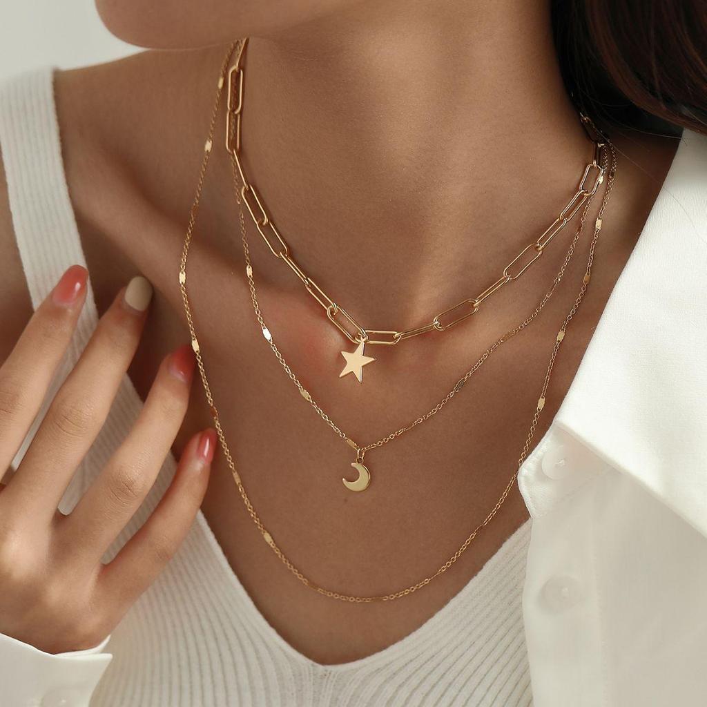 European & American Layered Clavicle Necklace - Metal Chain & Star Design for Women